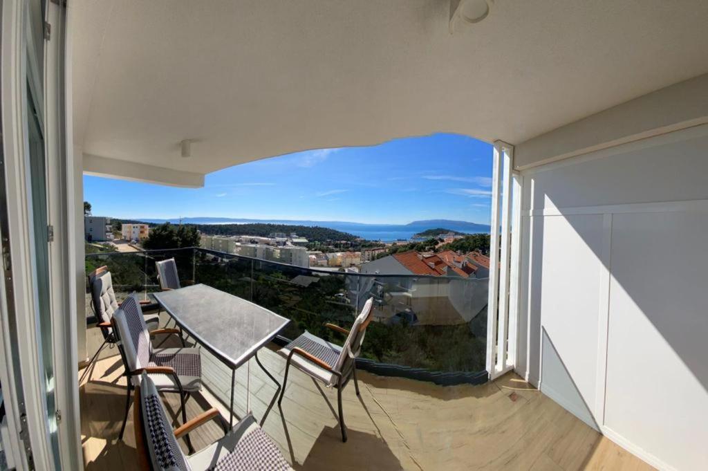 Sun Makarska